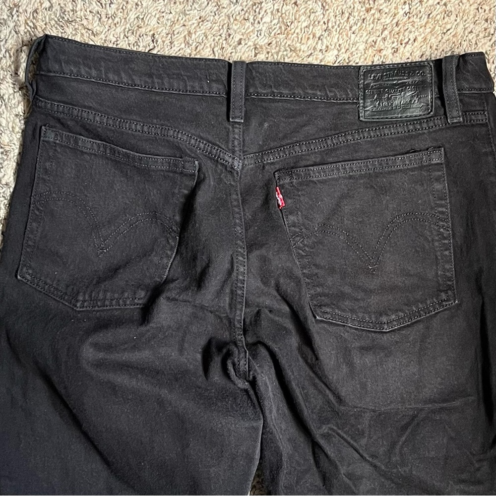 Levi’s Premium Wedgie Straight Jeans size 30